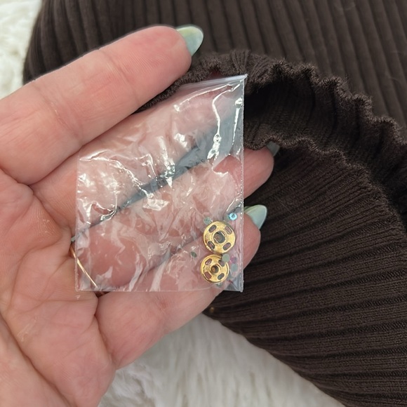 Ed Hardy Brown Ribbed Rhinestone Cold Shoulder Sweater - Picture 10 of 12